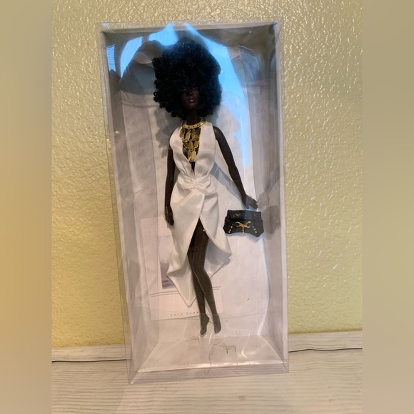 Mattel Barbie Gold Label 2004 Model Of The Moment Michelle Urban Hipster Doll - Picture 2 of 15